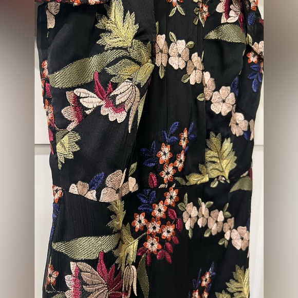 Monique Lhuillier Black Floral Garden Embroidered Dress- size 6 - Picture 3 of 10